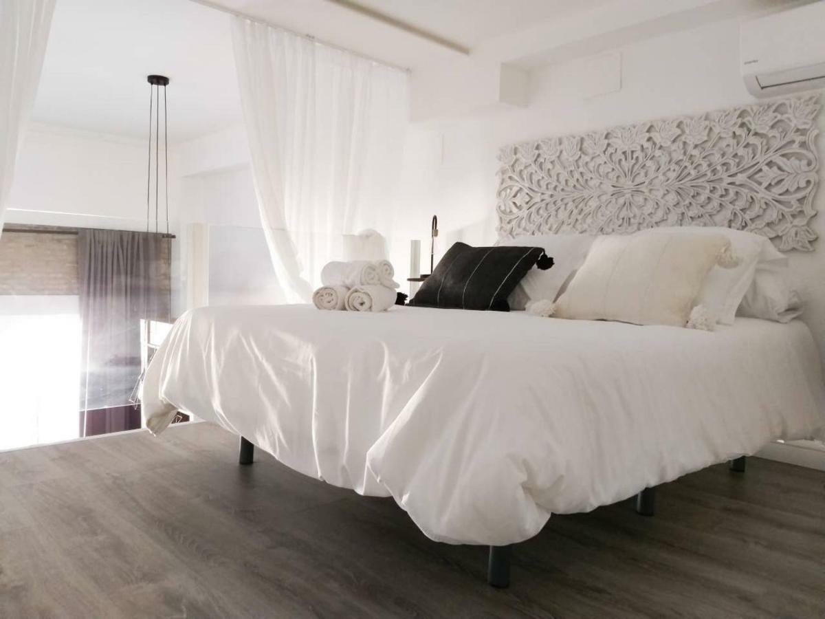 Gotoseville Feria Apartments エクステリア 写真