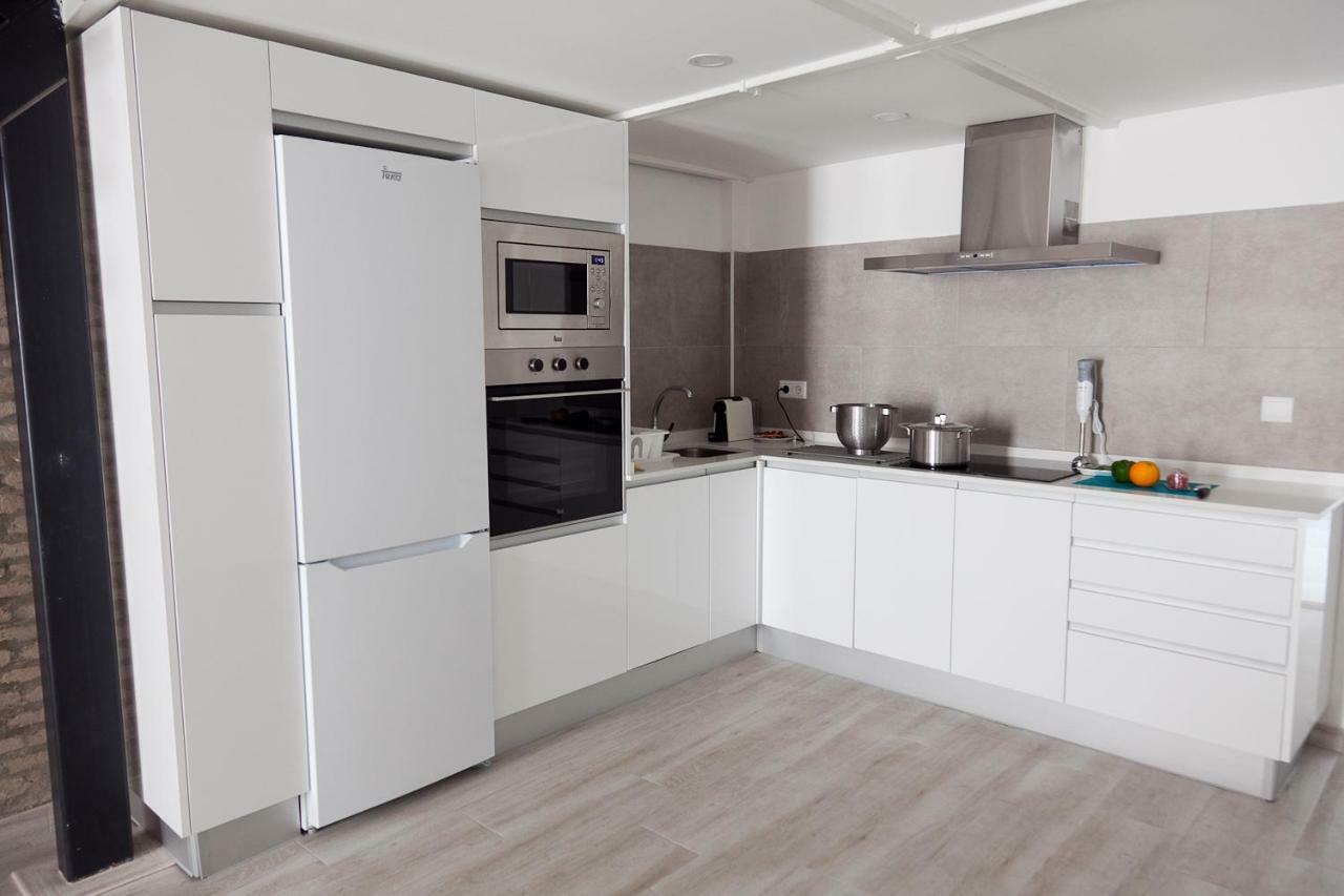 Gotoseville Feria Apartments エクステリア 写真